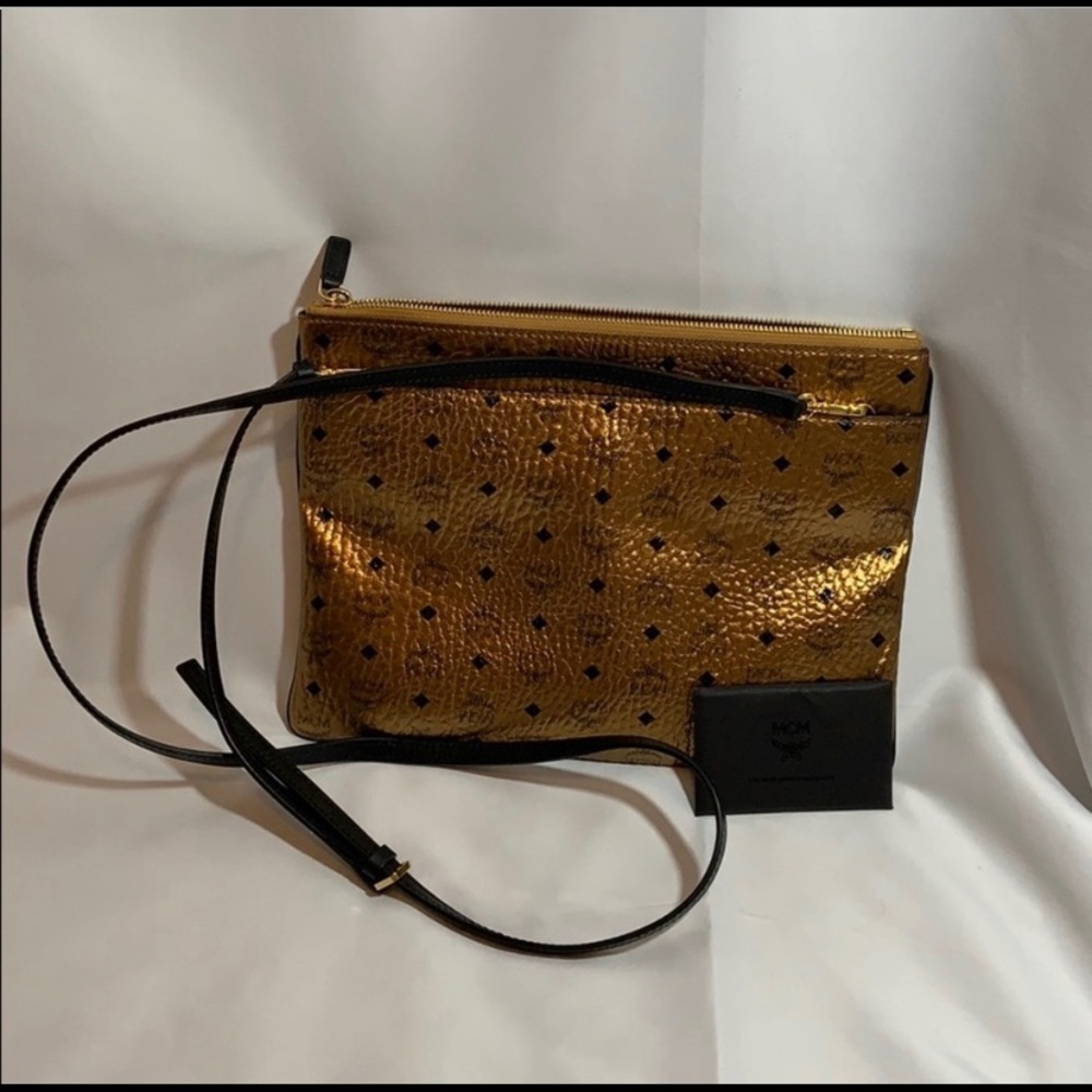 Gold MCM Viestos crossbody purse AUTHENTIC ‼️